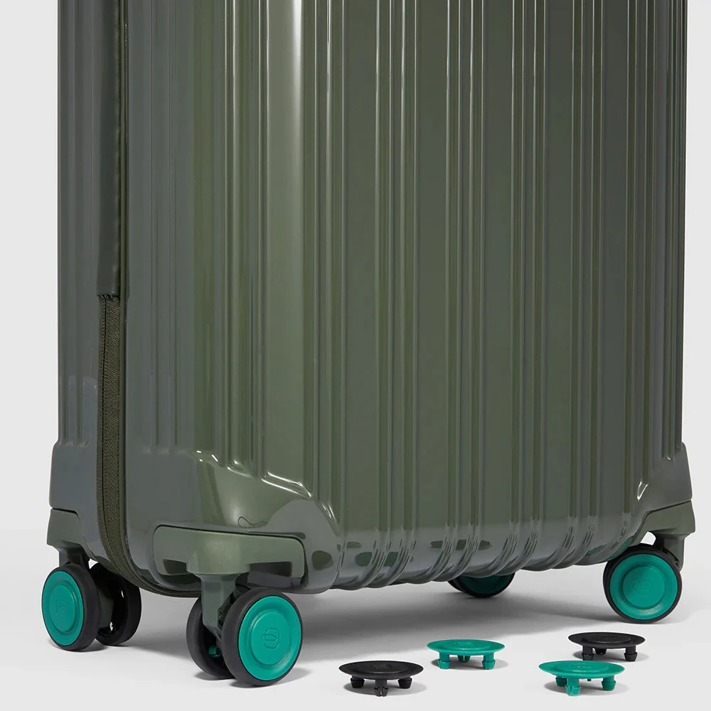 Dettaglio ruote Trolley Medio Rigido Piquadro Verde 4 ruote PQ-Light BV6393PQLS3