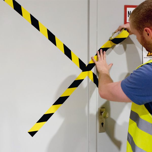 Nastro adesivo per marcatura 50mmx33m giallo/nero DURALINE BASIC 50/016