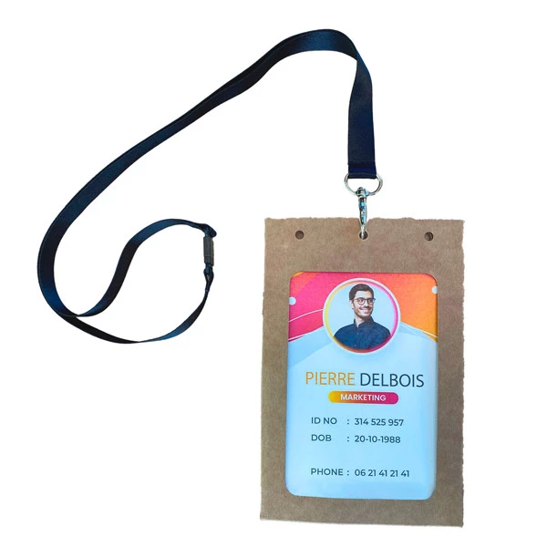 Portabadge A6 - in cartoncino plastificato - laser/inkjet - 105 x 148 mm - Avery - Conf. 50 pezzi