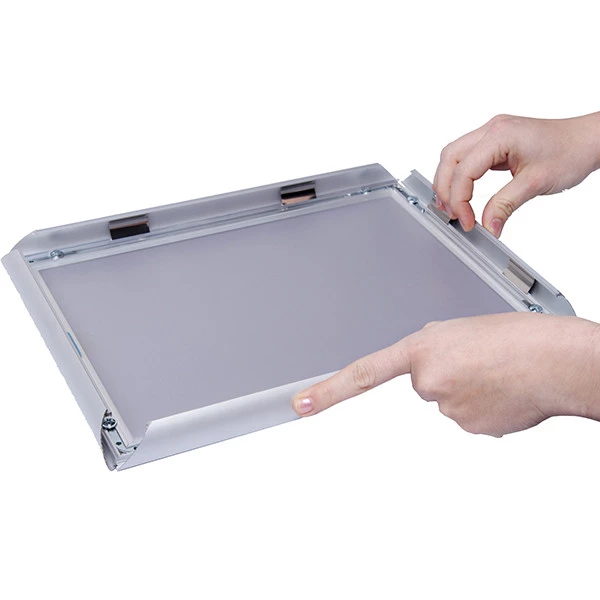 Cornice a scatto - angoli smussato - A3 - profilo 2,5 cm - Showdown