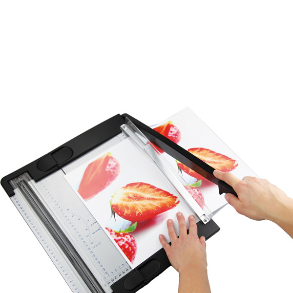 Taglierina Homeoffice 2in1 - lama rotante + ghigliottina - A4 - grigio/nero - Titanium