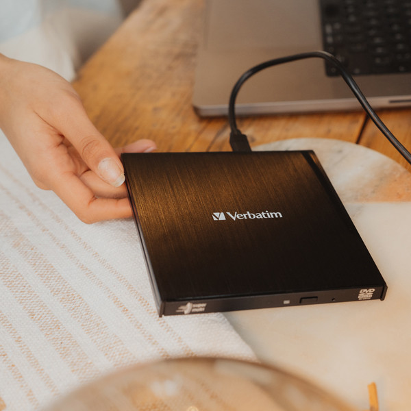 Masterizzatore CD/DVD slimline esterno con connessione USB-C - Verbatim - 43886